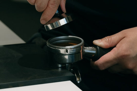 Why Does Coffee Taste Better at a Café? 5 Things to Check Before Blaming the Beans